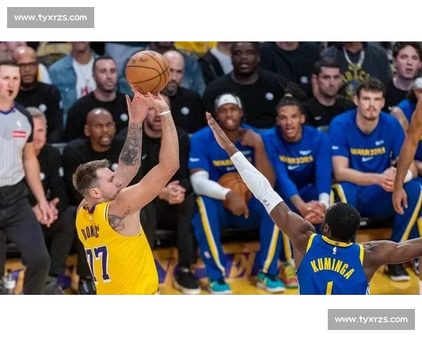 东契奇 43+12 抡冒烟！湖勇之战揭残酷事实